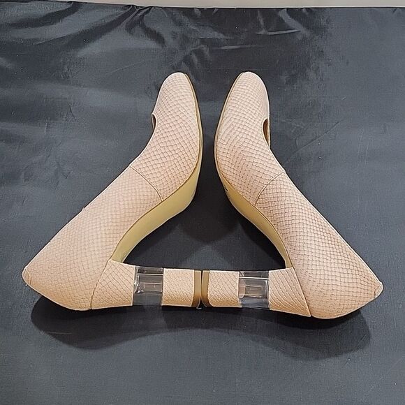 TALBOTS GENUINE LEATHER CLEAR HEEL INSET PUMPS SHOE - Picture 12 of 15